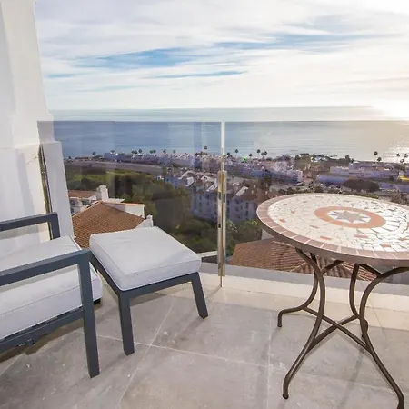 Blue Suites B2-302 * Манилва