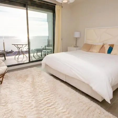 Blue Suites B2-302 *